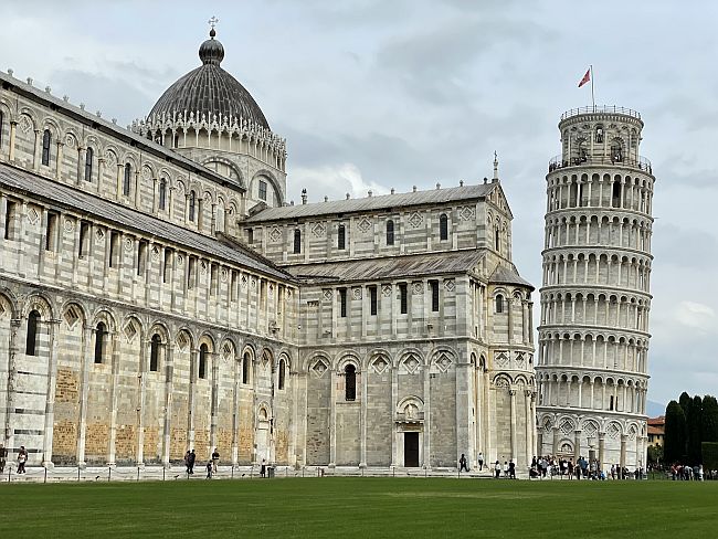 Leaning tower of Pisa